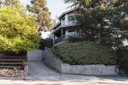 1870BurnellDr-100