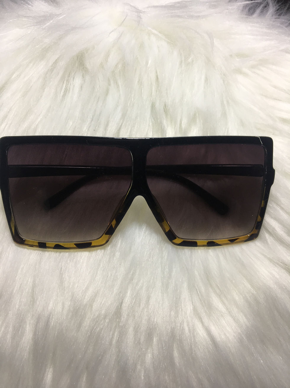 Thumbnail: Sunglass : Bold Baddy