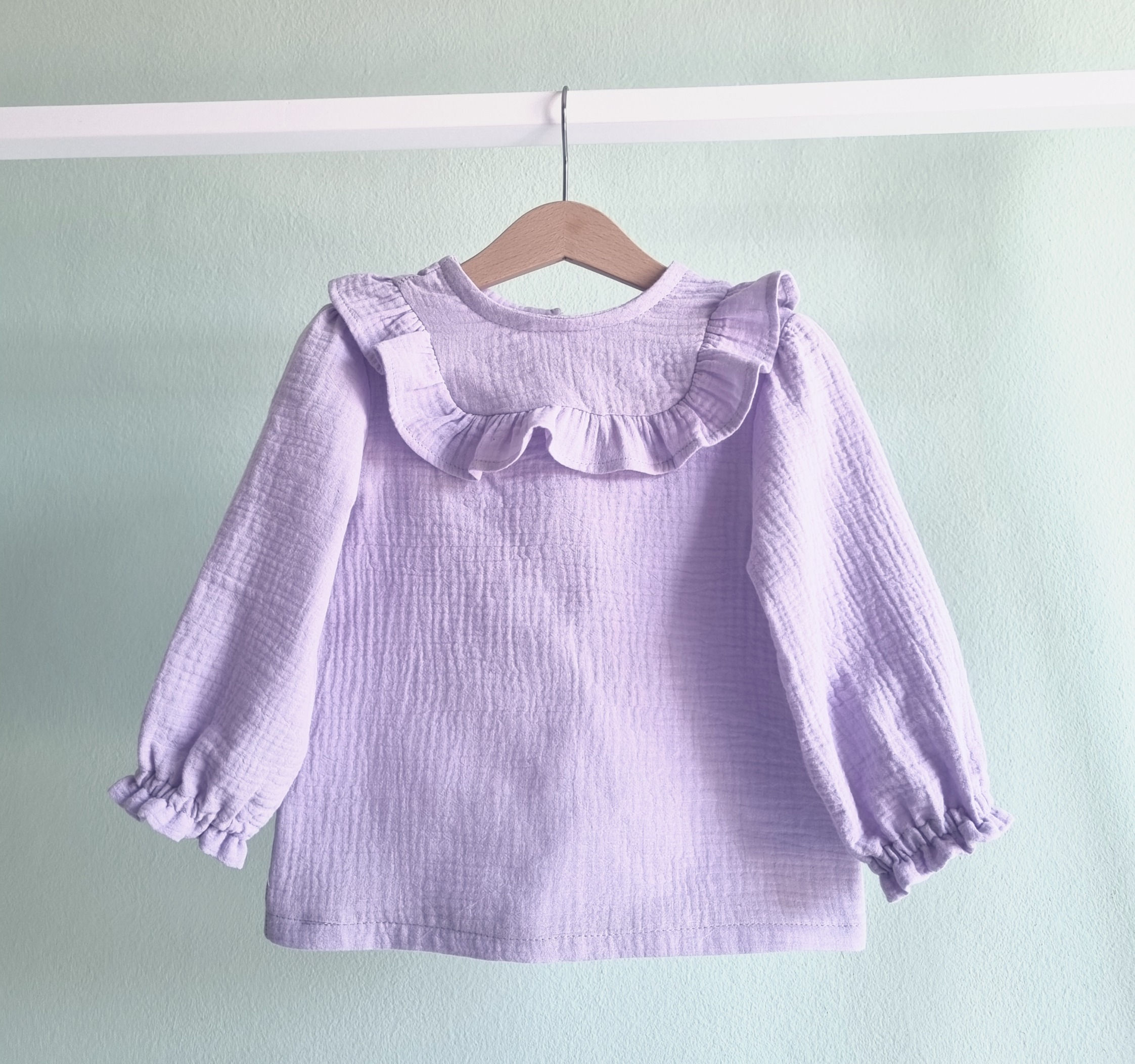 Srajčka z všitim naborkom