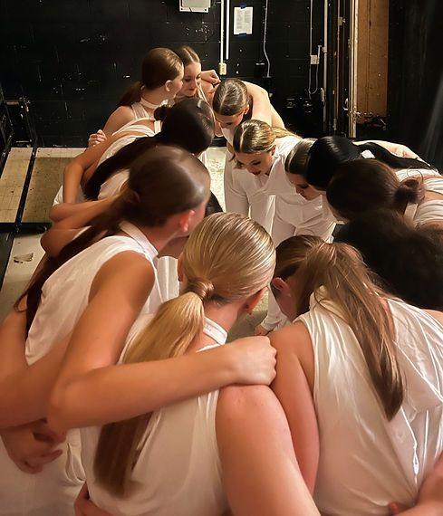 Do It With Love Academy of Performing Arts-groove!-75800084530_edited.jpg