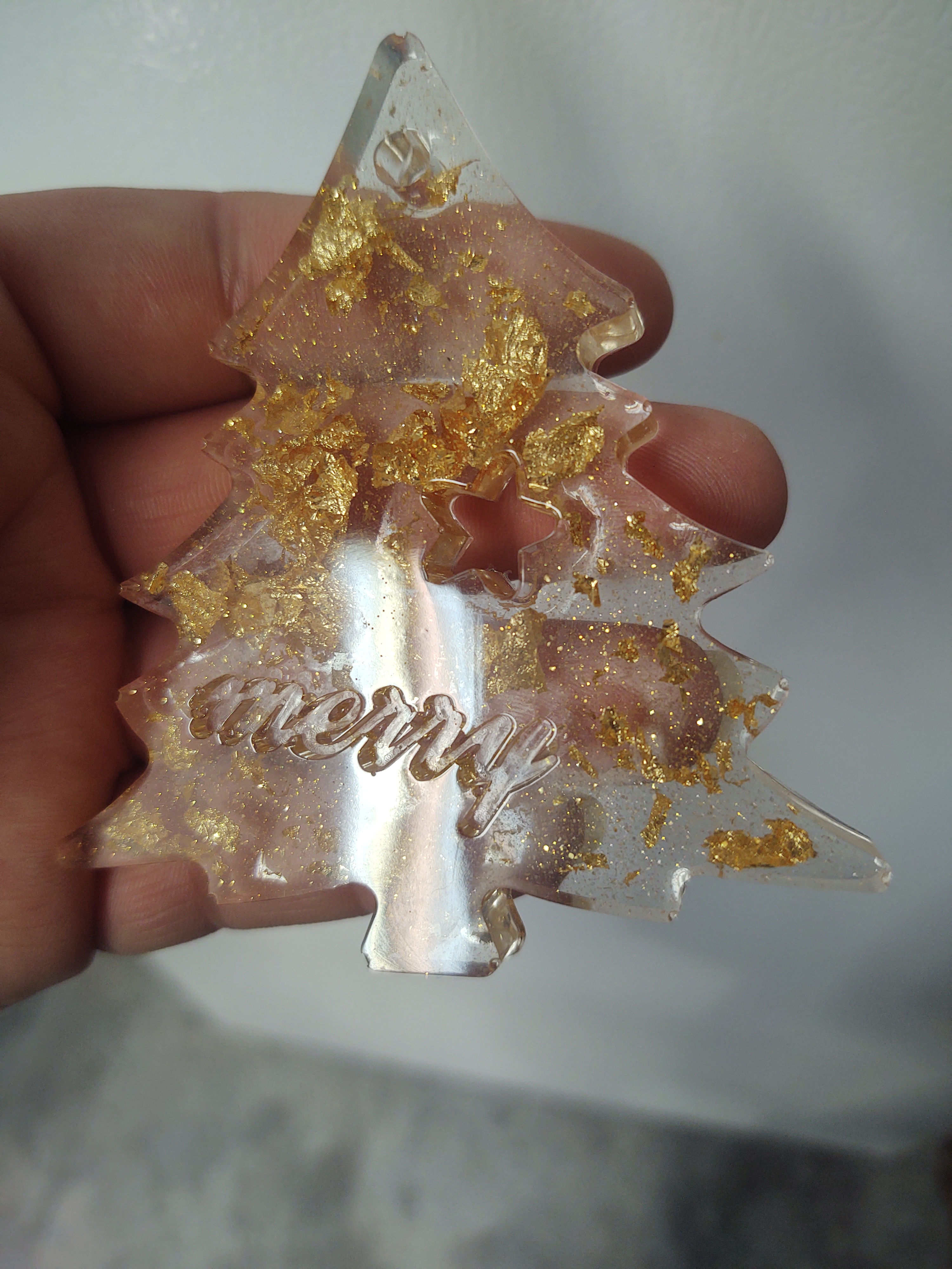 Tree ornament clear with gold leaf