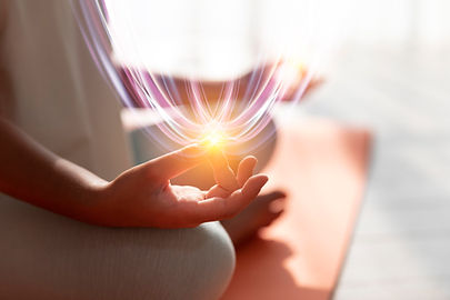 meditando luz.jpg