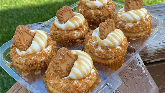 Cookie Butter Crunch Cupcakes