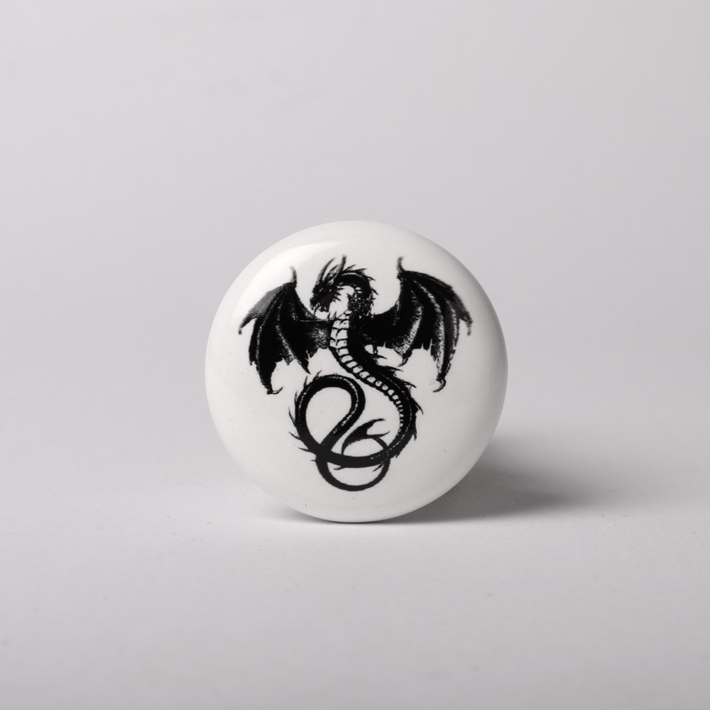 The classic and original artwork by Alchemy beautifully adorns this bottle stopper!