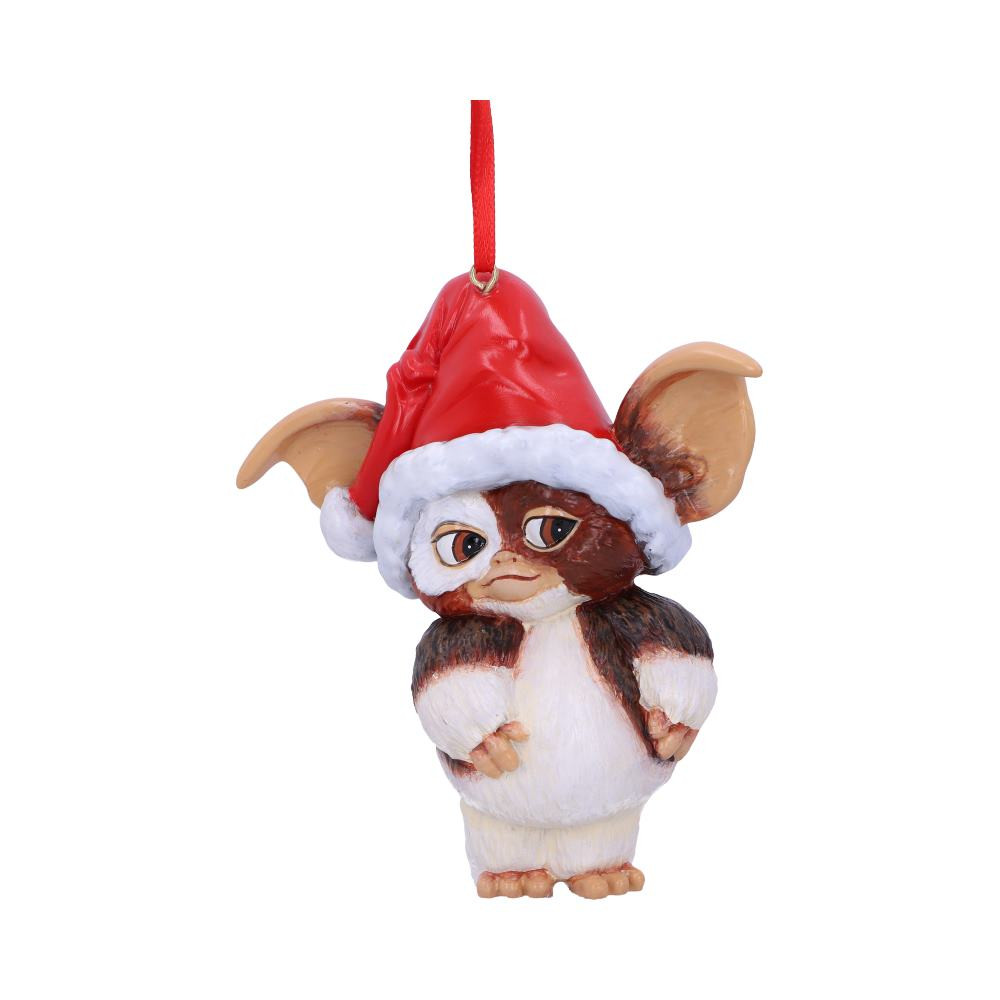 Gizmo and the Gremlins have taken Nemesis Now by storm! Here we see an innocent Gizmo, watching as those mischievous Gremlins cause havok! Ready to take up residence in a new home with a Santa hat placed on his head, this Gizmo is cast in the finest resin before being hand-painted and will become your most treasured festive ornament.