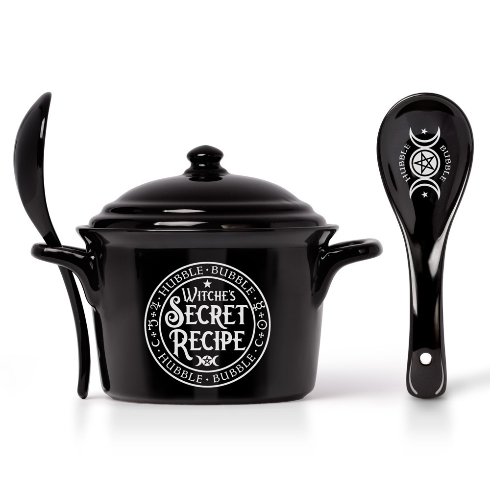Hubble Bubble what's contained within the witches cauldron! A witches pot for making potions, spells and divine dinners! This cauldron inspired bowl and spoon set will be perfect for any witches kitchen.