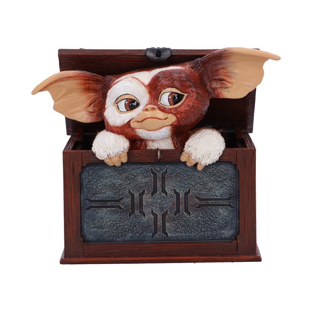 Gizmo and the Gremlins have taken Nemesis Now by storm! Here we can see a cheeky Gizmo emerging from his box which was opened by Billy as a Christmas gift from his father. Cast in the finest resin before being expertly hand-painted this Mogwai is ready to cause some mischief.