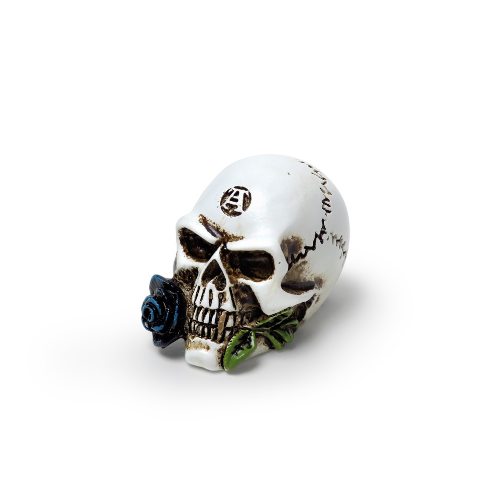 This miniature model forms part of the sought after high quality resin collection by Alchemy. Each miniature is lovingly made and painted by hand with intricate detail. Making them the perfect gift for a loved one or a talisman to treasure! There are 10 extraordinary designs why not collect them all!