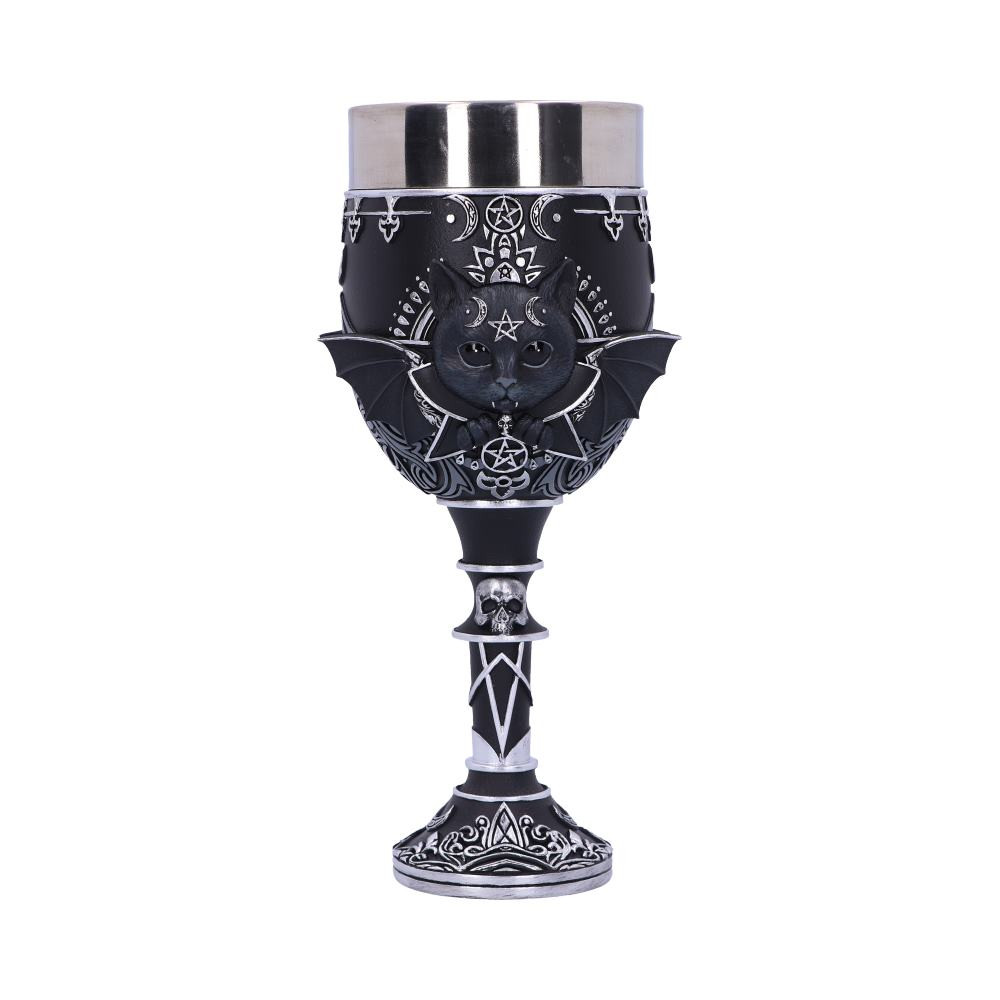 This black cat is the union of good and evil in this Malpuss Goblet and appears to be a vampire spirit, encapsulated by bat wings protruding from the cat’s back. The Goblet is decorated in ornate silver detailing and satanic symbology. Cast in high-quality resin before being expertly hand-painted, this Malpuss Goblet is likely to be the cutest occultist you’ve ever seen.