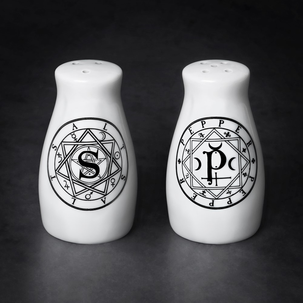 This unique salt & pepper set forms part of the exciting Home & Gift Collection brought to you by Alchemy. These extraordinary designs will make an incredible addition to your dinner table which will be sure to get your guests talking!