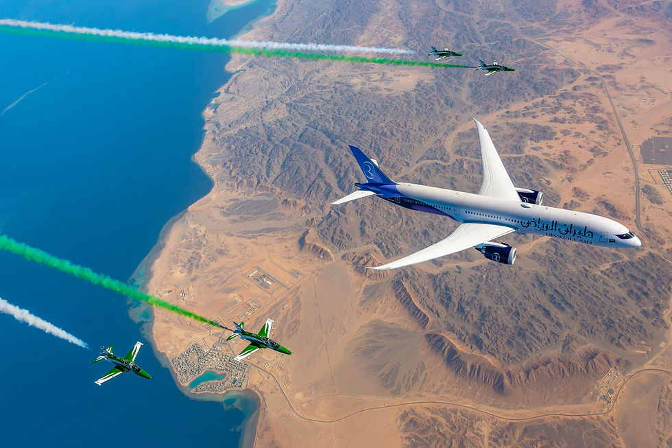 Les Saudi Hawks accompagnent l'arrivée des deux Dreamliners de Riyadh air