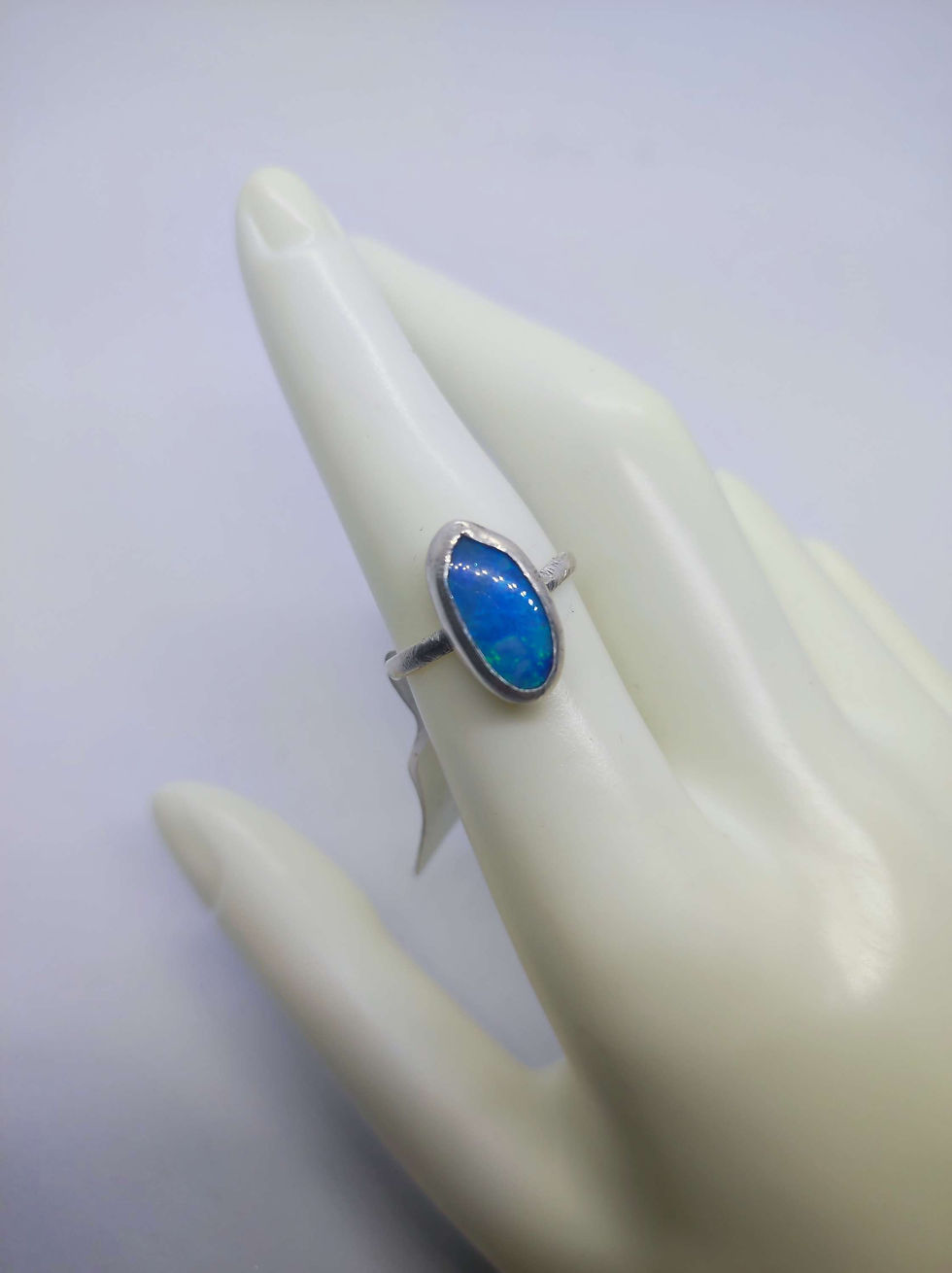Bague opale australienne bleue T54