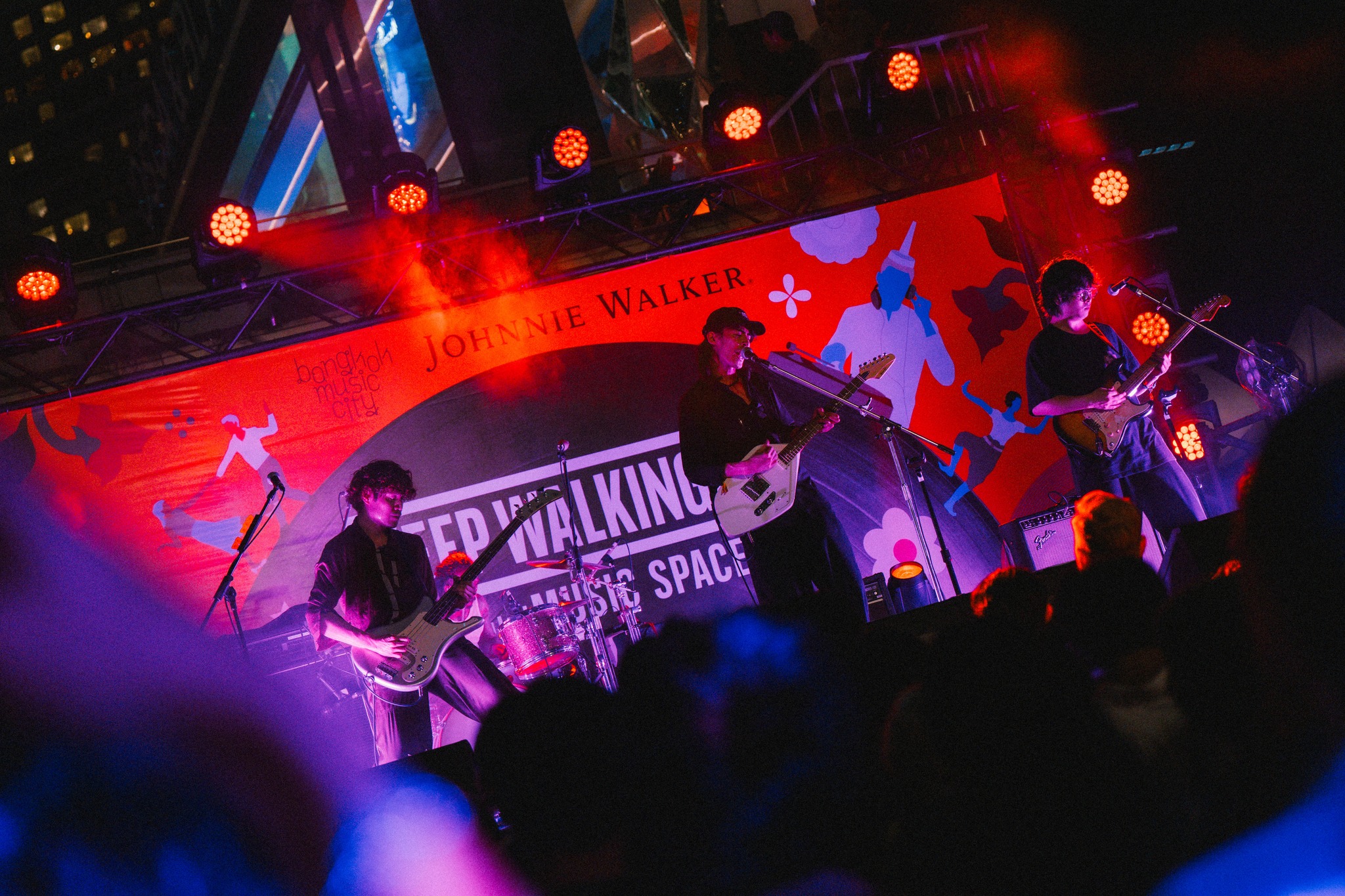 pano keep walking.jpg