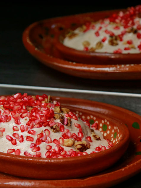 Productores buscan preservar el histórico chile en nogada