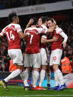 Arsenal aprovecha el momento