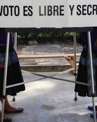 Voto de indígenas desde cárceles no representa gran paso en la democracia