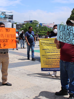 Protestan tortilleros por alza indiscriminada de precio de la harina y gas LP