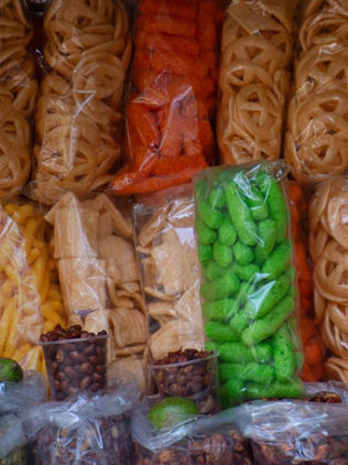 Demandan empresarios “piso parejo” en  tema de venta de alimentos “chatarra”