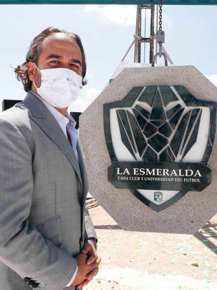 León busca sede para duelo