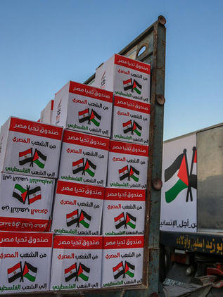 Más de 400 camiones con ayuda entran a Gaza, el máximo diario desde que empezó la guerra