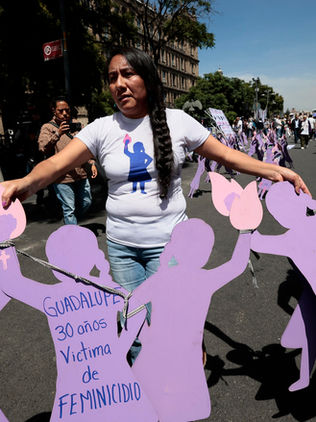 Familiares de víctimas de feminicidio exigen reformar Justicia y negar amparos