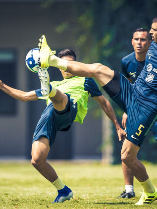 Estreno de lujo en el Azteca