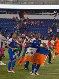 Haití remonta y vence a Costa Rica; evita a México en cuartos