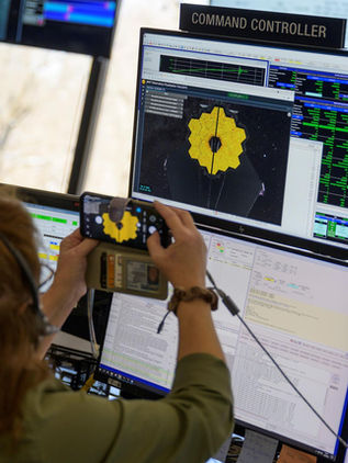 La NASA termina con éxito el desdoblamiento total del telescopio James Webb