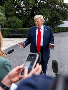 Trump insta a convertir "ciudades peligrosas" de EUA en campos de entrenamiento militar
