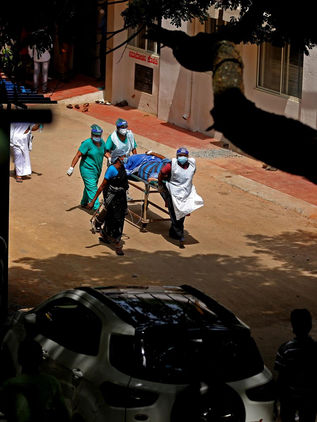 A un ritmo imparable, la India supera las 300.000 muertes por coronavirus