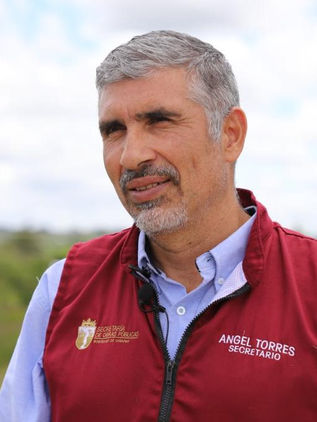 “El gobernador instruye y nosotros ponemos alma, corazón y vida en las obras”