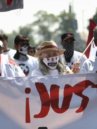 Marcha del 2 de octubre, a 54 años de la matanza de Tlatelolco
