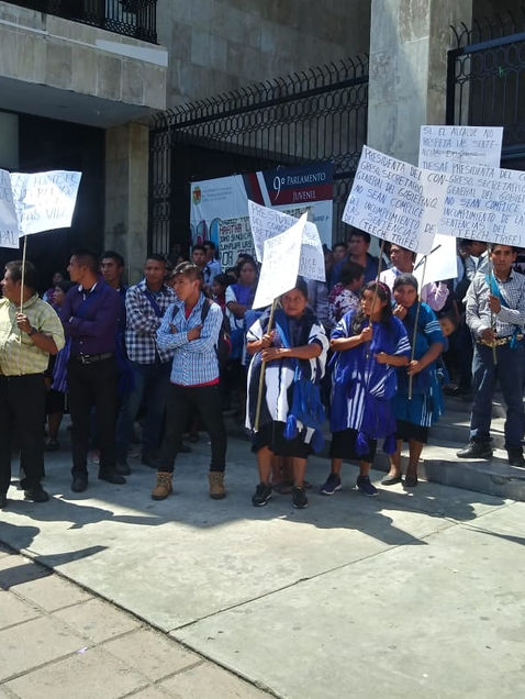 Indigenas no levantarán plantón hasta que sindica tome protesta
