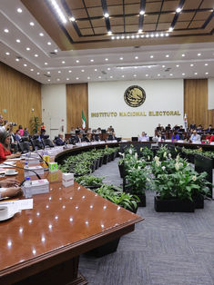 Ordena INE candidaturas de cinco mujeres y cuatro hombres en gubernaturas 2024