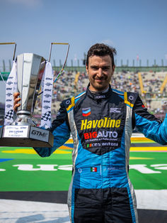 Definen a sus pilotos