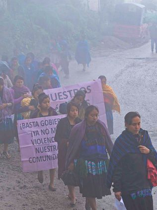 Mujeres indígenas protestan y exigen seguridad para evitar más feminicidios