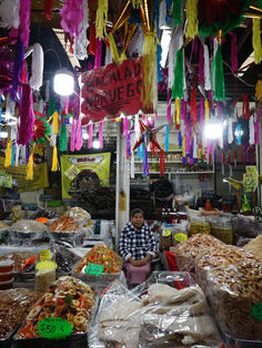 Posadas navideñas afrontan el alza de precios y el reto de atraer a la juventud 