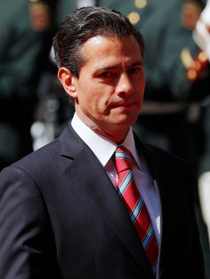 FGR abre investigación contra Peña Nieto por supuesto soborno de sistema Pegasus