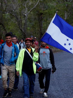 Caravana migrante se prepara para ingresar a México