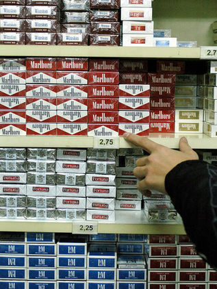 La industria tabacalera alerta por alza de impuestos y auge del mercado negro