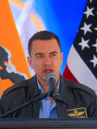 Presidente de Ecuador asegura que no se arrepiente del asalto a la Embajada de México