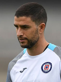 Rivero ve puerta de salida