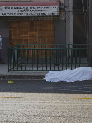 Asesinan a tiros a secretaria personal y al asesor de la alcaldesa de Ciudad de México