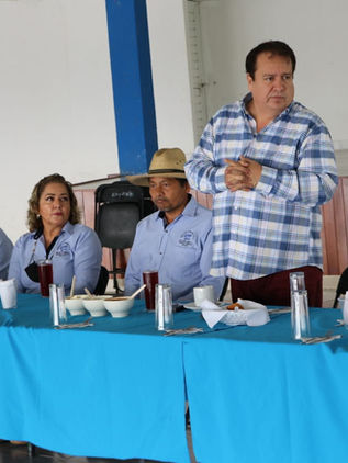 Mariano Rosales Zuarth ratifica compromiso ante ganaderos