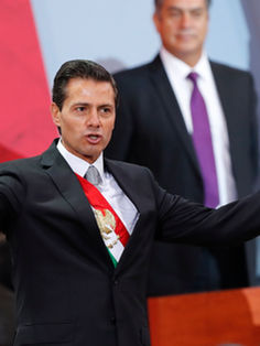 Acusan a Peña Nieto de cohecho