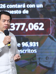 Aumentarán presupuesto educativo y duplicarán número de becarios en 2026