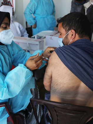 India supera 190.000 muertes por covid en medio de una grave crisis clínica