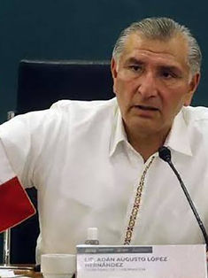 Nuevas pancartas a favor de Adán Augusto en fiestas patrias