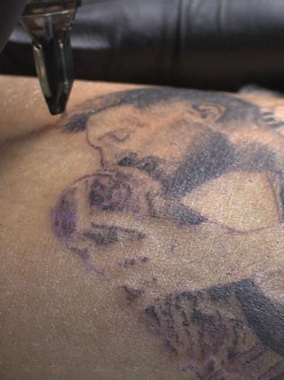 La fiebre por los tatuajes con la cara de Messi escala sin control en Rosario