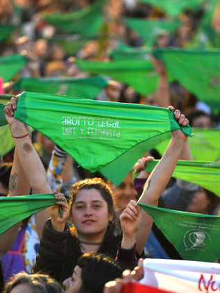 Feministas reclaman el derecho al aborto en Latinoamérica, entre avances y retrocesos